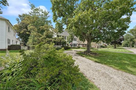 170 Overwood Road Akron OH 44313
