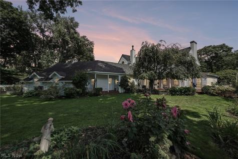 170 Overwood Road Akron OH 44313