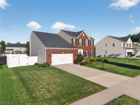 31832 Suncrest Circle North Ridgeville OH 44039