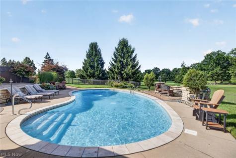 3458 Chadwick Drive Uniontown OH 44685
