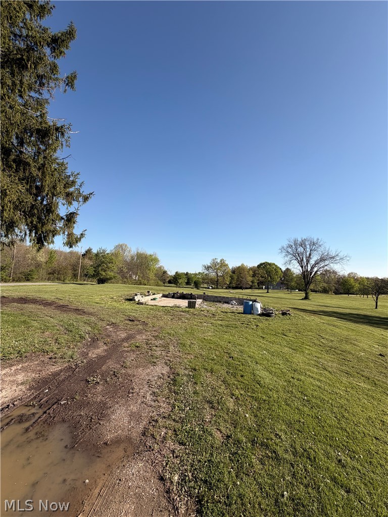 3780 State Route 305 Southington OH 44470