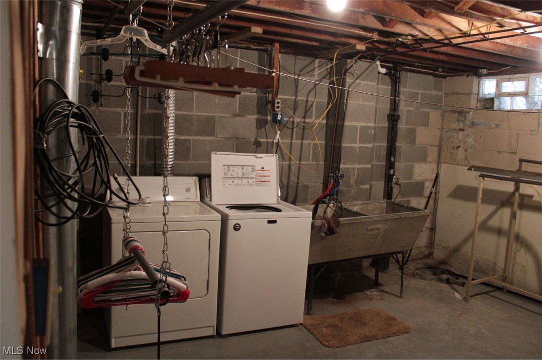 2461 Ogden Avenue Akron OH 44312