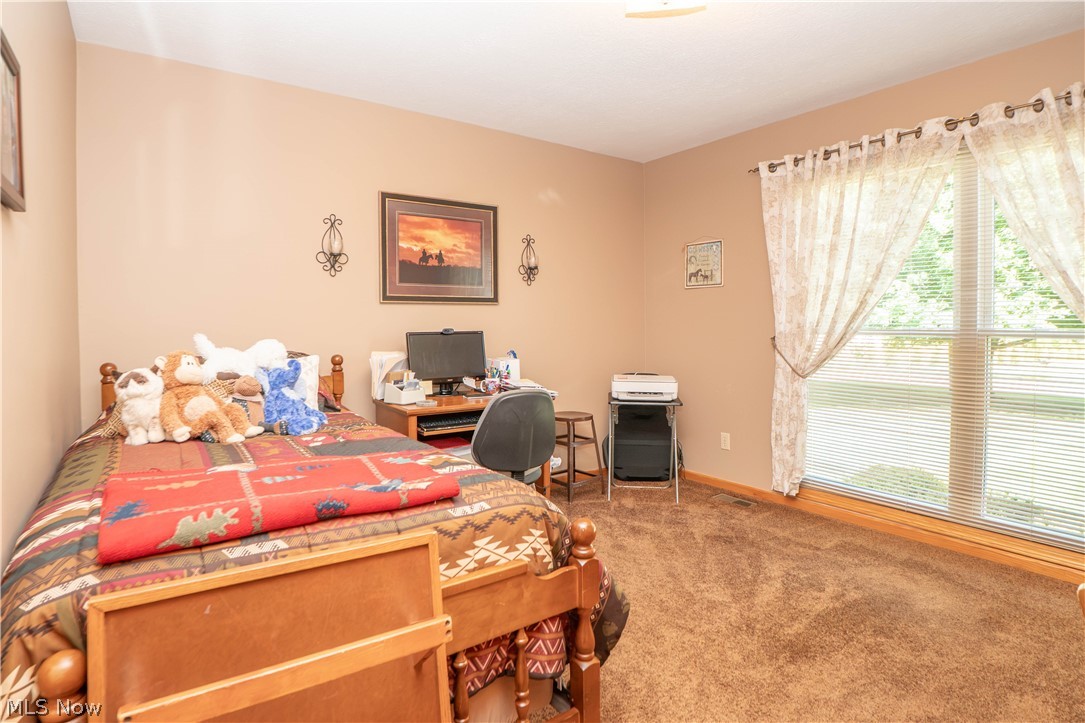 2316 Mount Pleasant Street NE Canton OH 44721