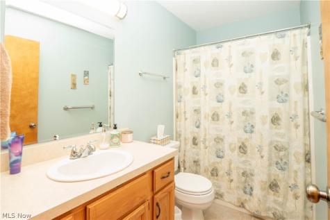 2316 Mount Pleasant Street NE Canton OH 44721