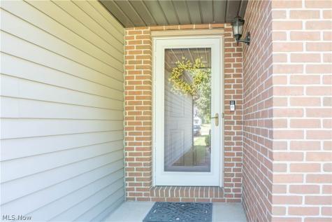 2316 Mount Pleasant Street NE Canton OH 44721