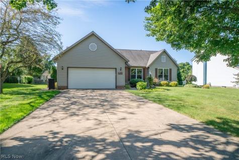 2316 Mount Pleasant Street NE Canton OH 44721