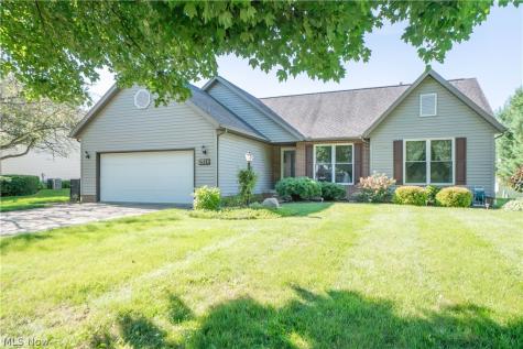 2316 Mount Pleasant Street NE Canton OH 44721