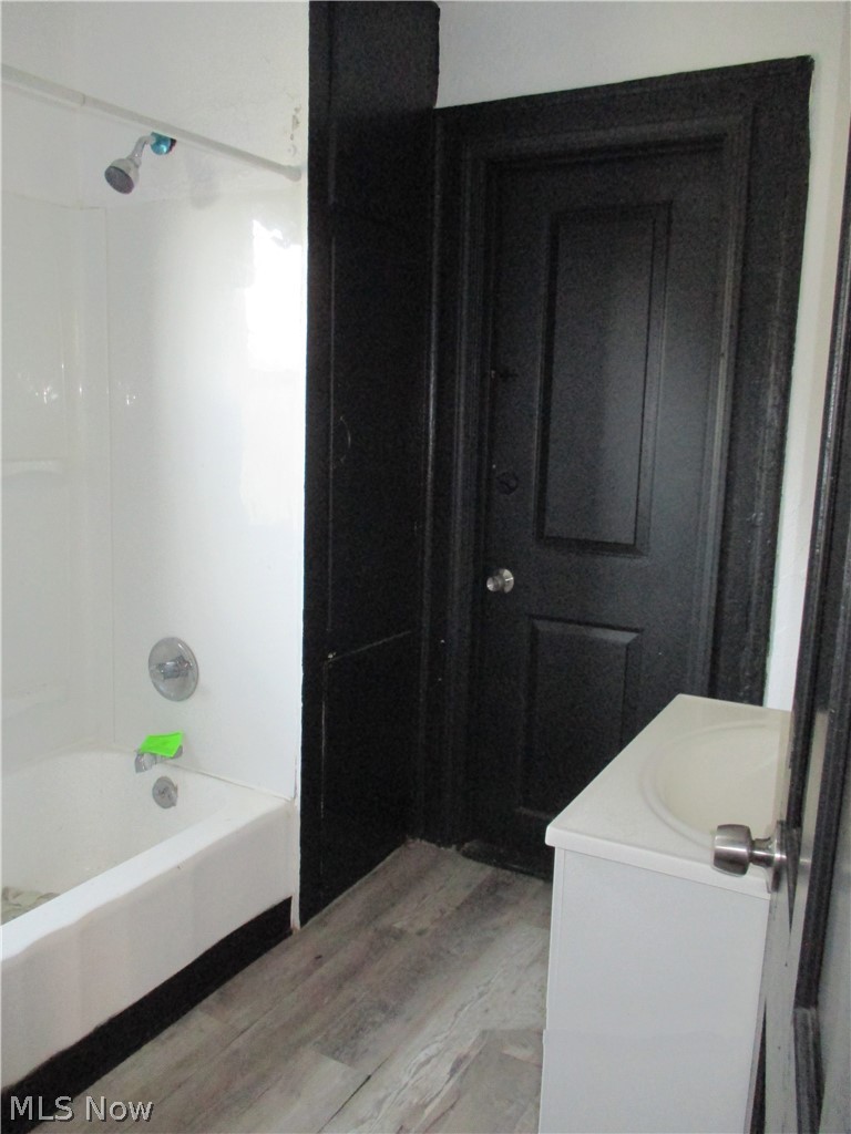 3582 E 112th Street Cleveland OH 44105