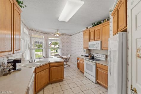 10490 W Ravine View Court North Royalton OH 44133