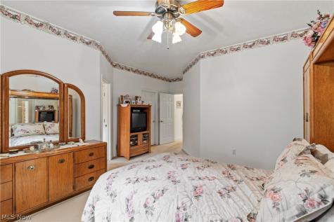 10490 W Ravine View Court North Royalton OH 44133