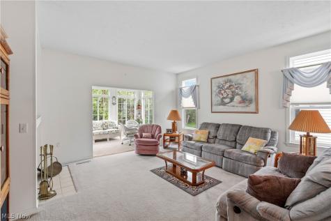 10490 W Ravine View Court North Royalton OH 44133