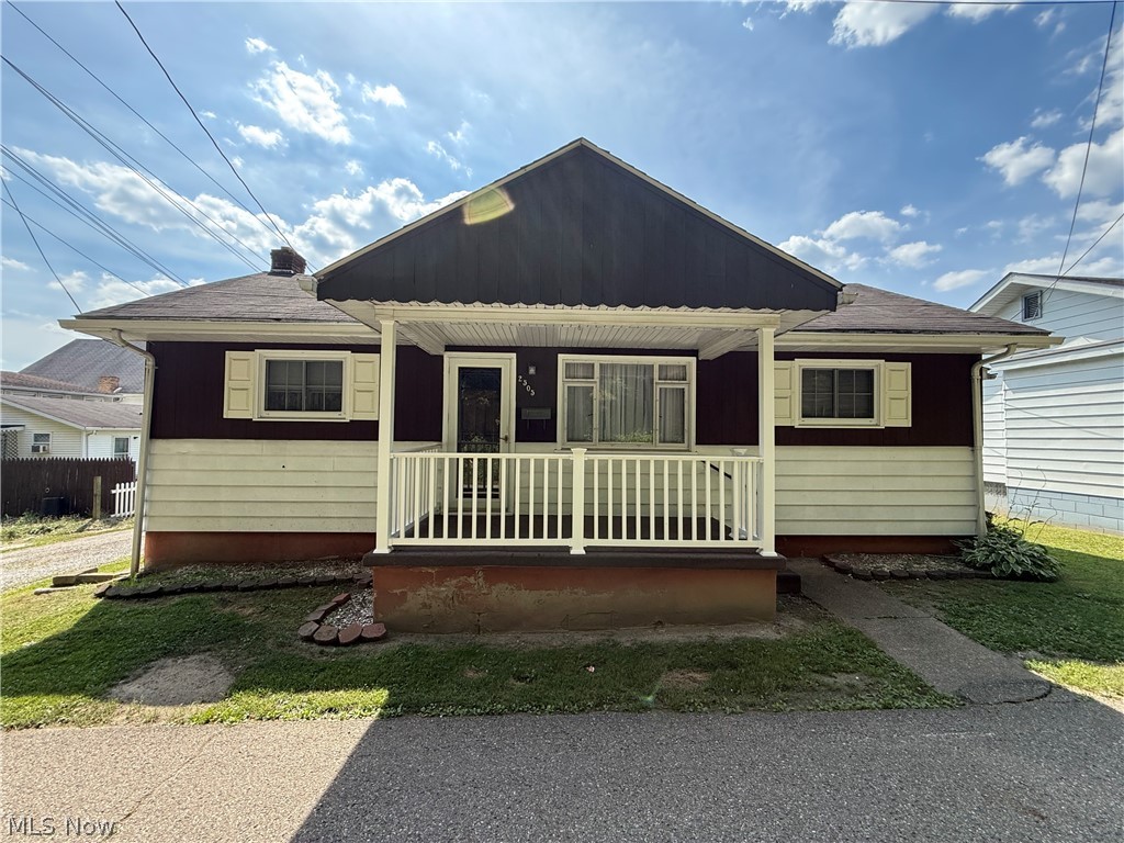 2505 Pleasant Avenue Wellsburg WV 26070