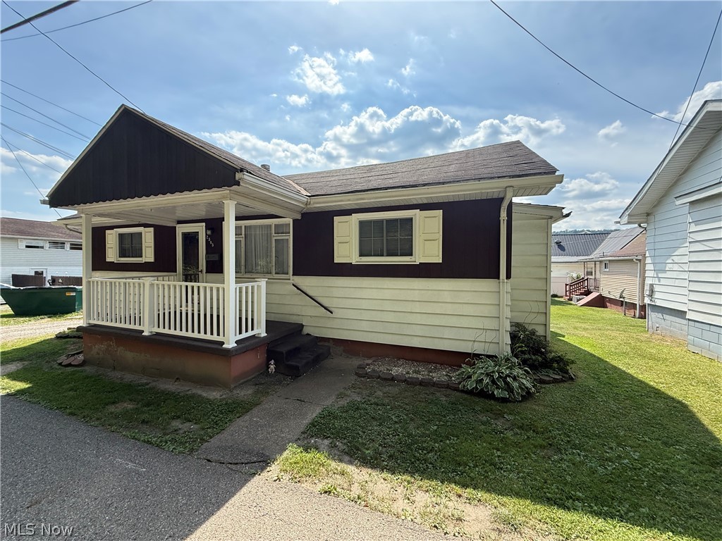 2505 Pleasant Avenue Wellsburg WV 26070