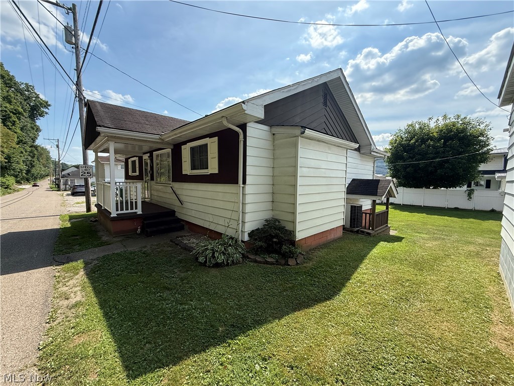 2505 Pleasant Avenue Wellsburg WV 26070