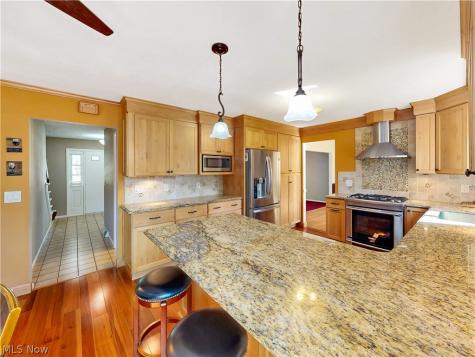 4788 Lindsey Lane Richmond Heights OH 44143