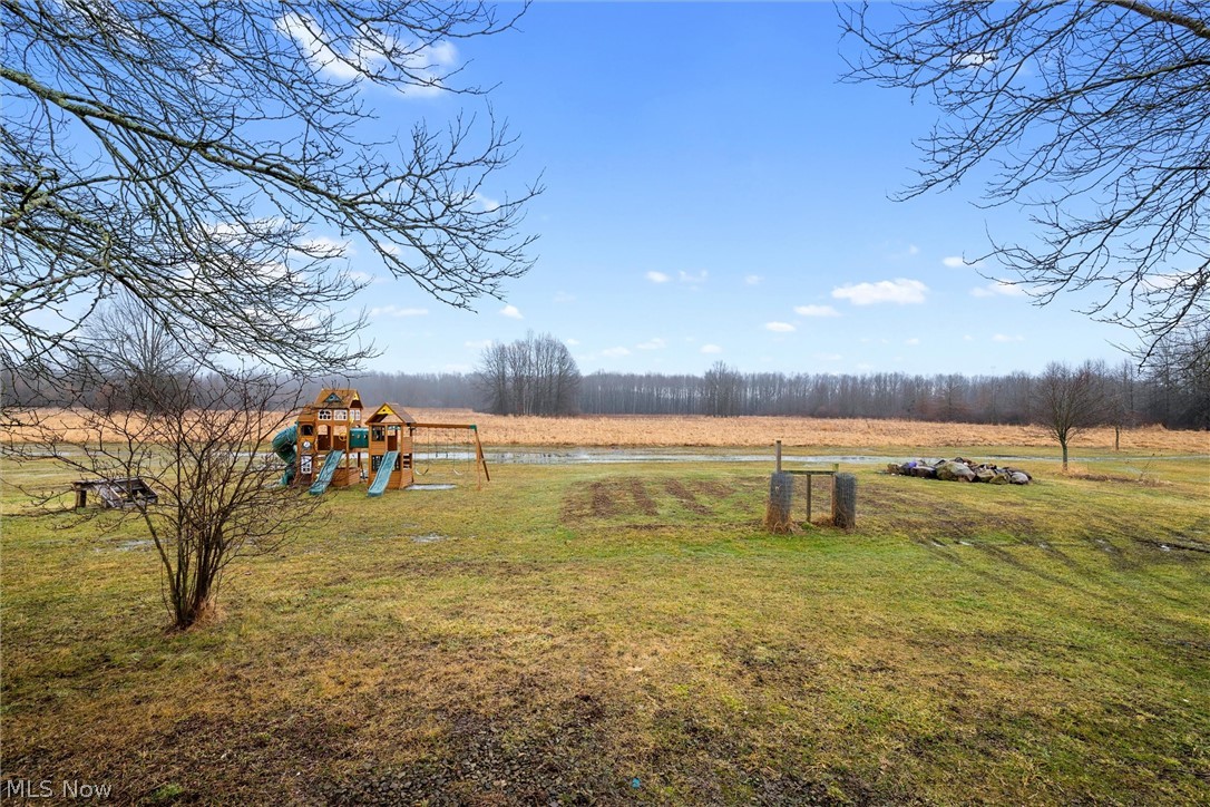 6502 N Park Avenue Bristolville OH 44402