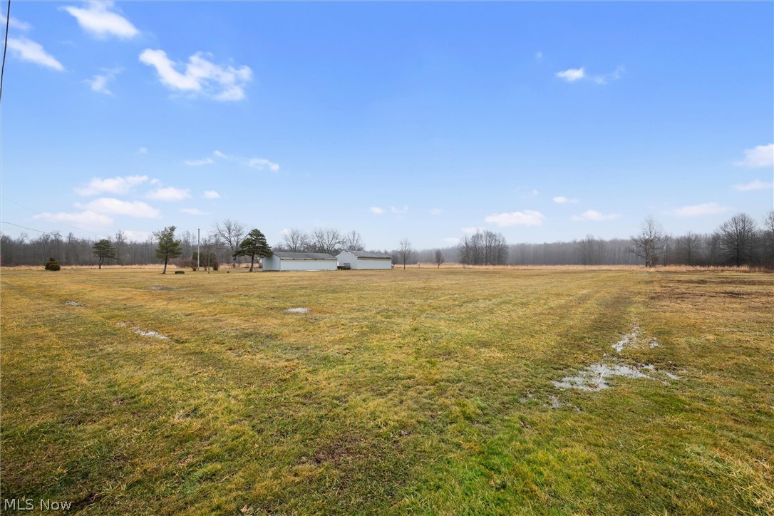 6502 N Park Avenue Bristolville OH 44402