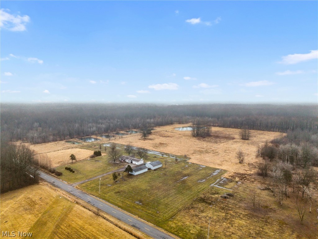 6502 N Park Avenue Bristolville OH 44402