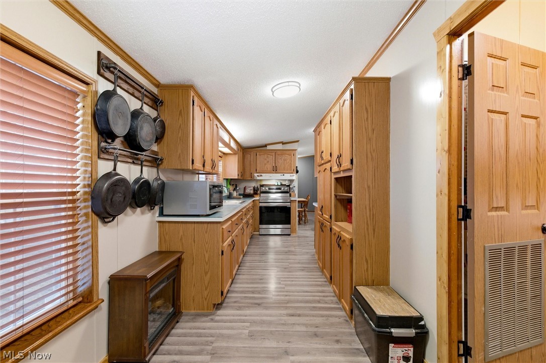 6502 N Park Avenue Bristolville OH 44402