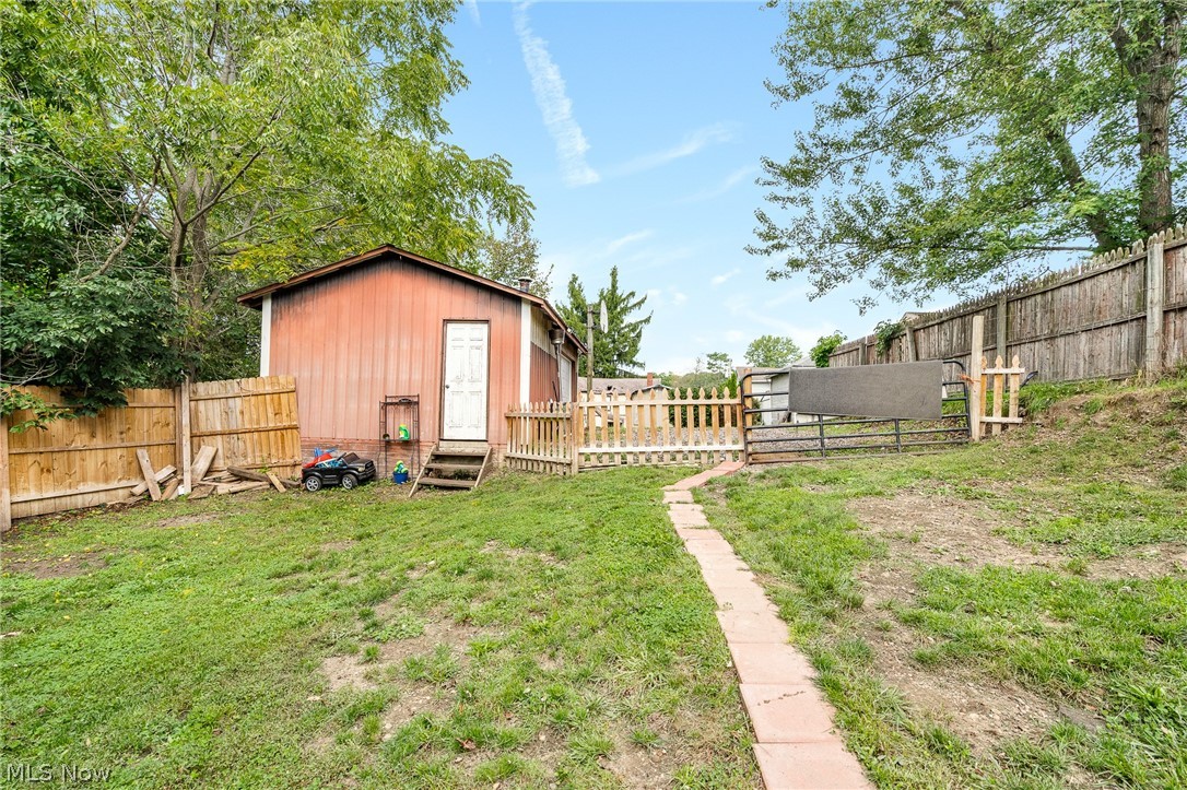 237 Ridge Street Leetonia OH 44431