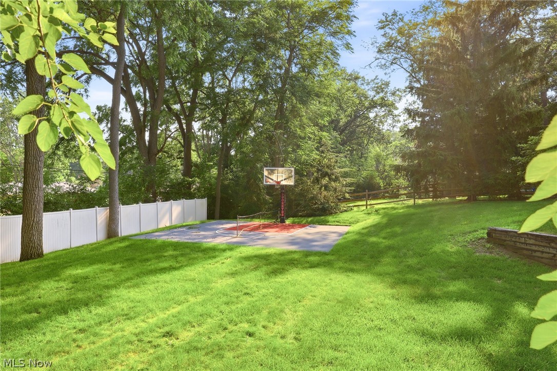 4763 High Oaks Boulevard Toledo OH 43623