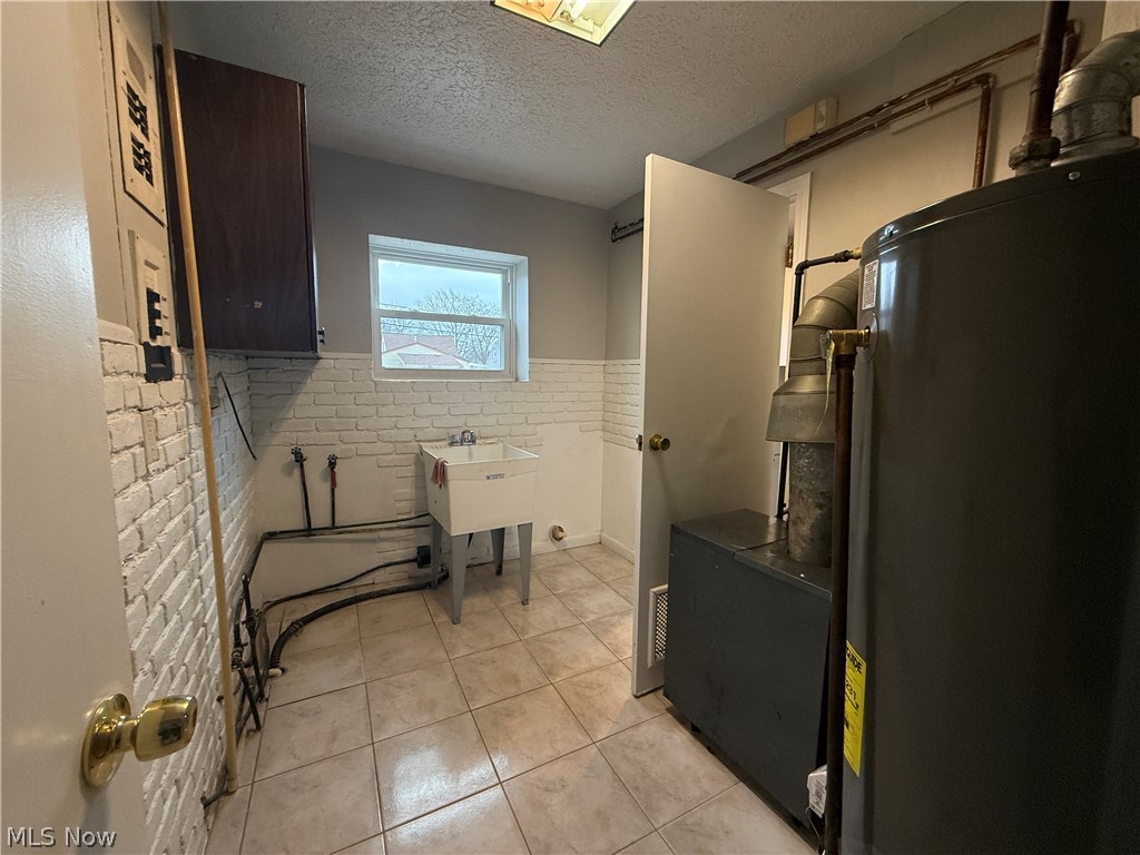 6751 Oakwood Road Parma Heights OH 44130