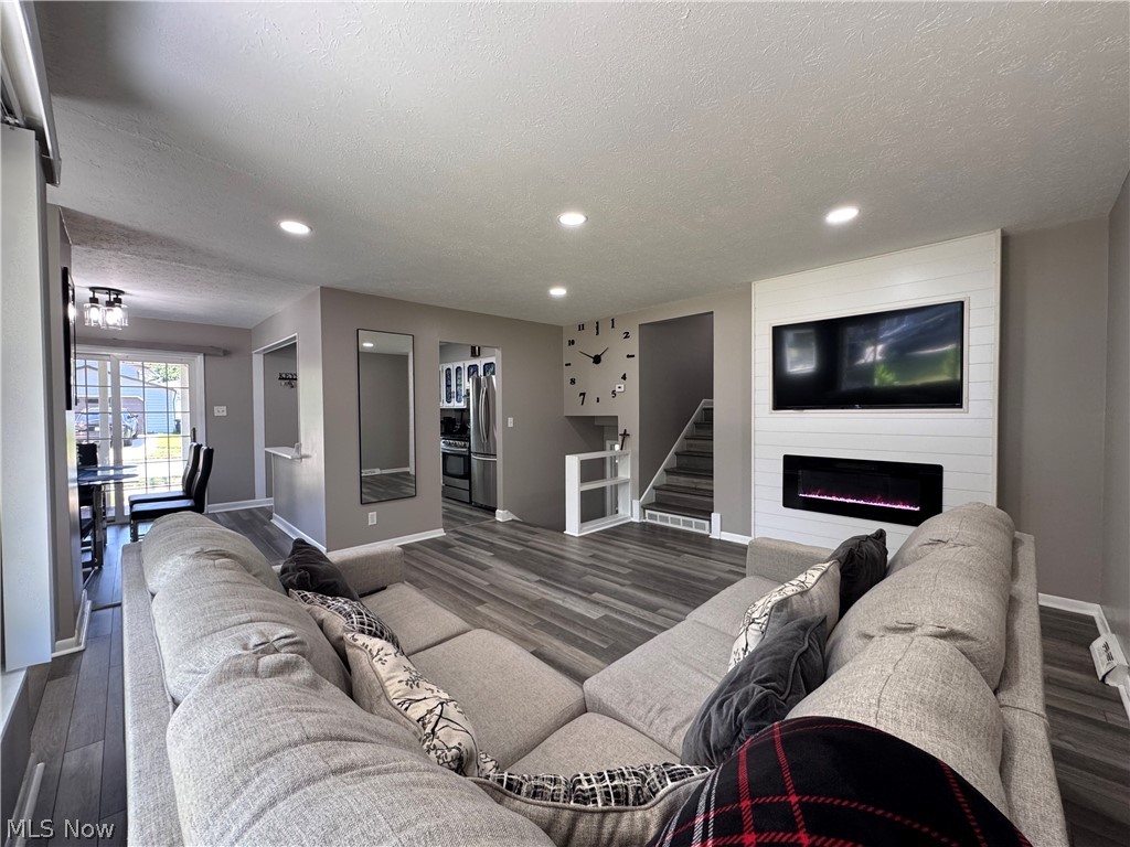 1096 Birch Lane Cleveland OH 44109