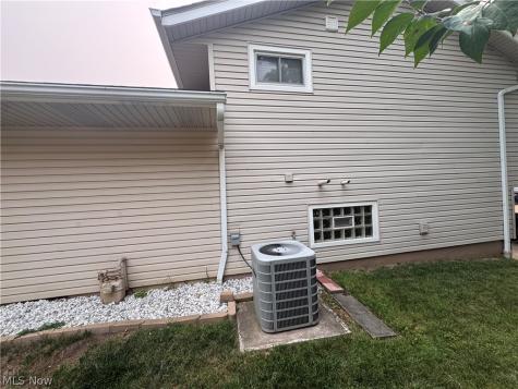 1096 Birch Lane Cleveland OH 44109