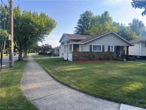 1096 Birch Lane Cleveland OH 44109