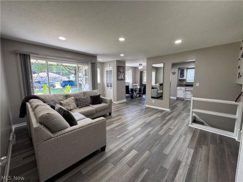 1096 Birch Lane Cleveland OH 44109