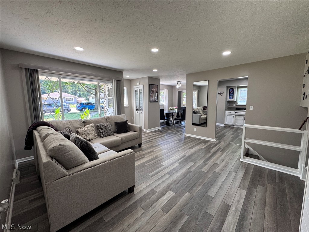 1096 Birch Lane Cleveland OH 44109