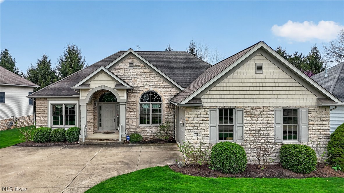 734 Homestead Pointe Drive Orrville OH 44667
