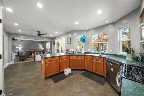 8225 Clover Lane Garrettsville OH 44231