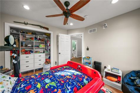 8225 Clover Lane Garrettsville OH 44231