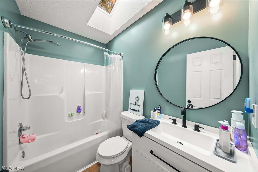 8225 Clover Lane Garrettsville OH 44231