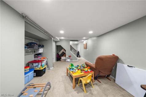 8225 Clover Lane Garrettsville OH 44231
