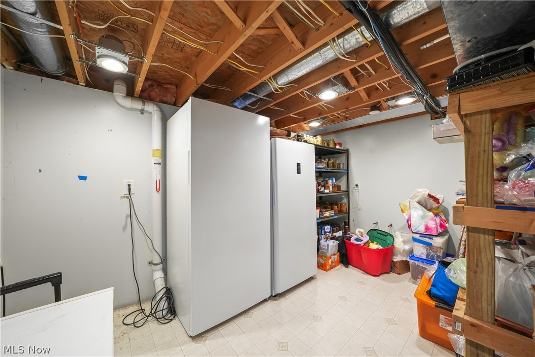 8225 Clover Lane Garrettsville OH 44231
