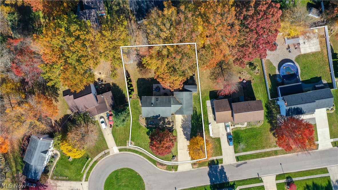 8225 Clover Lane Garrettsville OH 44231