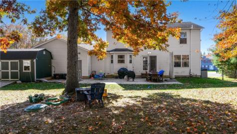 8225 Clover Lane Garrettsville OH 44231