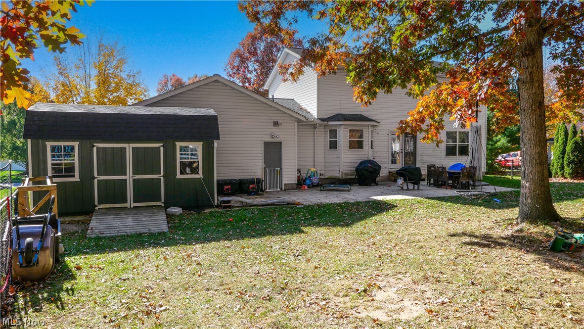 8225 Clover Lane Garrettsville OH 44231