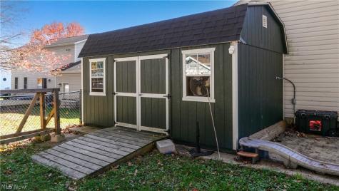 8225 Clover Lane Garrettsville OH 44231