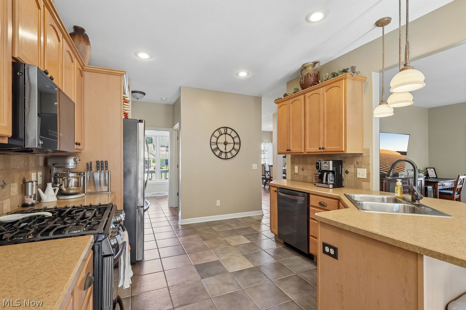 6563 N Carolina Drive Youngstown OH 44514