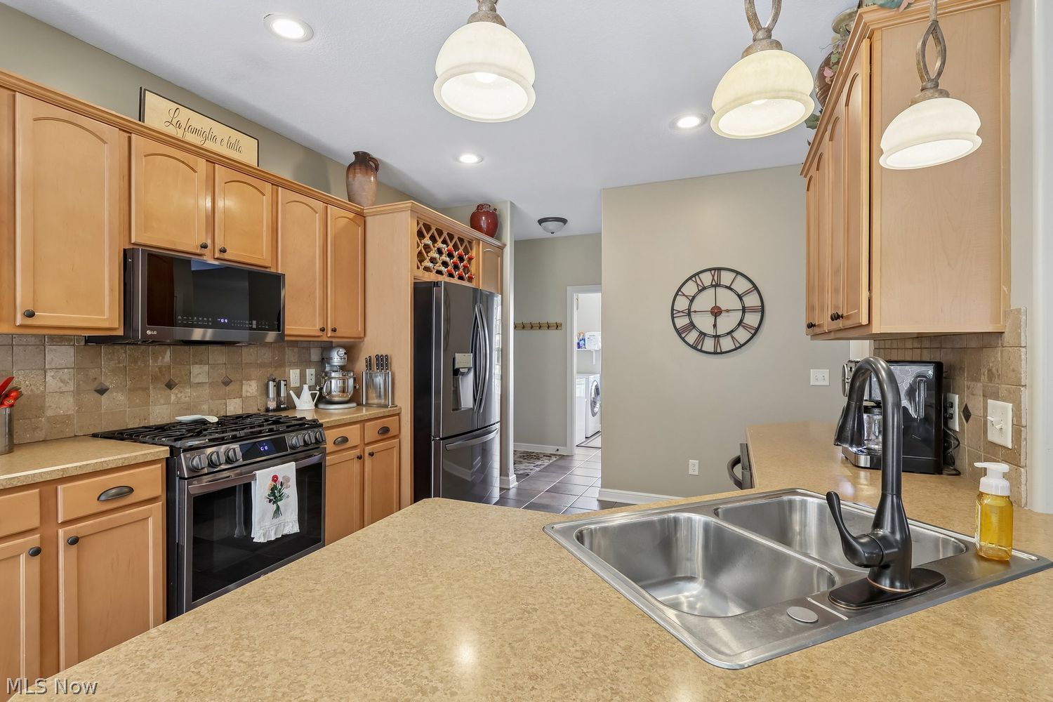 6563 N Carolina Drive Youngstown OH 44514
