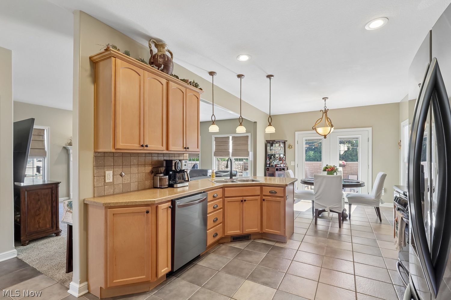 6563 N Carolina Drive Youngstown OH 44514