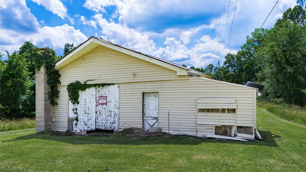 43467 State Route 145 Lewisville OH 43754