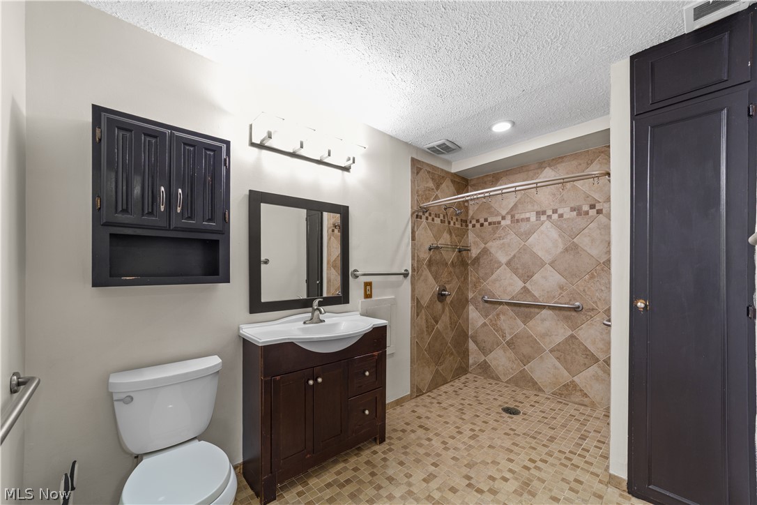 1788 Westwood Drive Twinsburg OH 44087