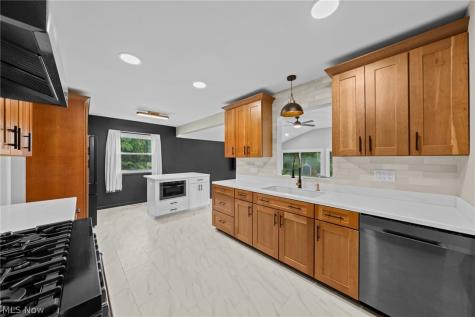 9466 Avery Road Broadview Heights OH 44147