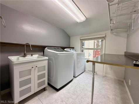 2006 Bridger Road Akron OH 44312