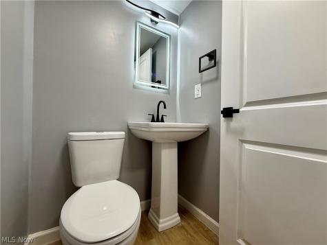 2006 Bridger Road Akron OH 44312