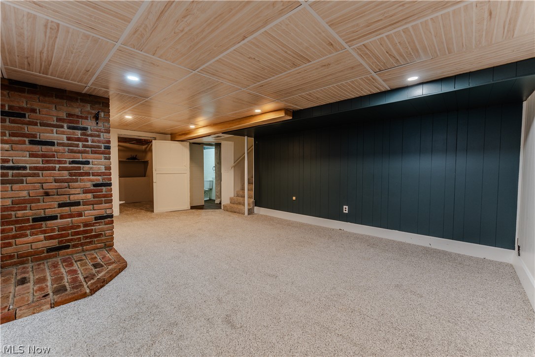 347 Bahlor St SW Sugarcreek OH 44681